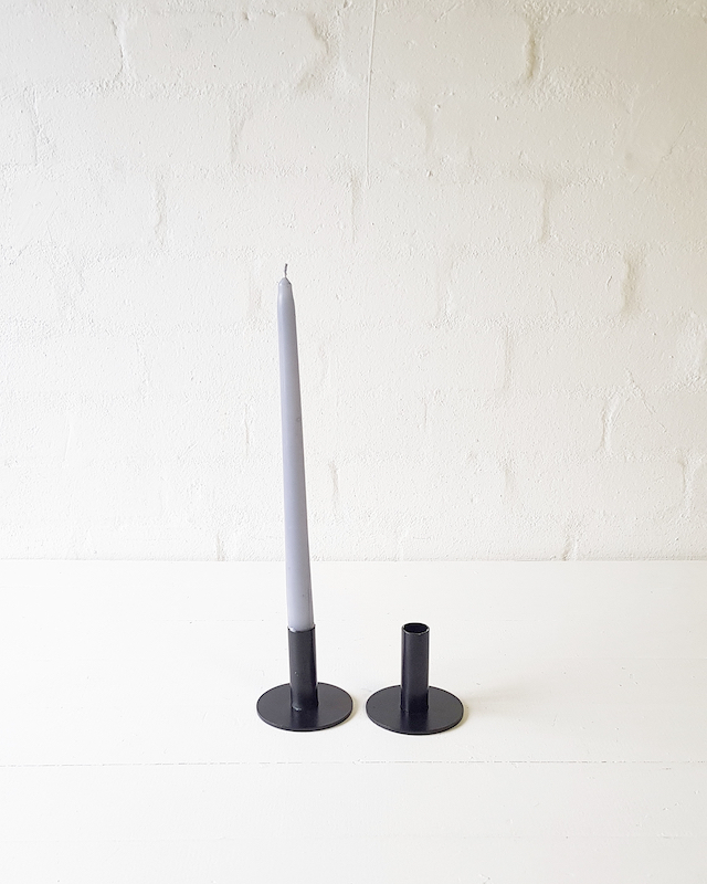 Jane Candle Stick Black - <p style='text-align: center;'><b></b><br>
10 cm - R 15 <br>
